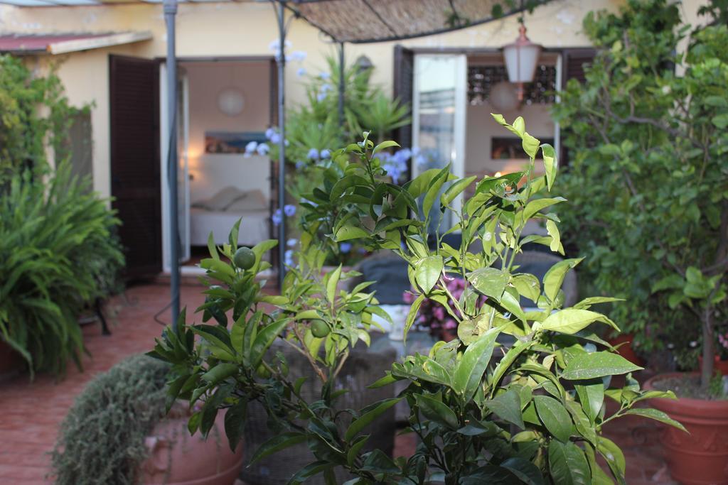 Terrazza Duomo Bed & Breakfast Naples Exterior photo